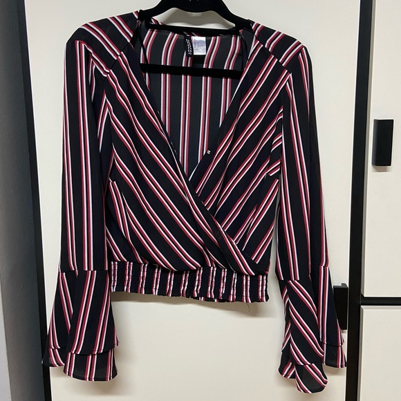 Women's Blouse - Business Casual - Stripes - Black - Red - Flare Sleeves - H&M - Picture 2 of 9